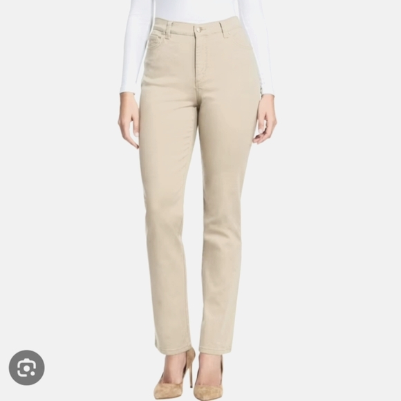 Gloria Vanderbilt Amanda Jeans Khaki Tan Classic Denim 10 Short Beige - Picture 2 of 5